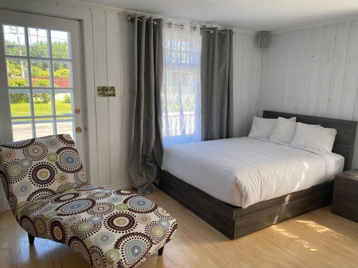 Le Gaspesiana Hotell Sainte-Flavie Eksteriør bilde